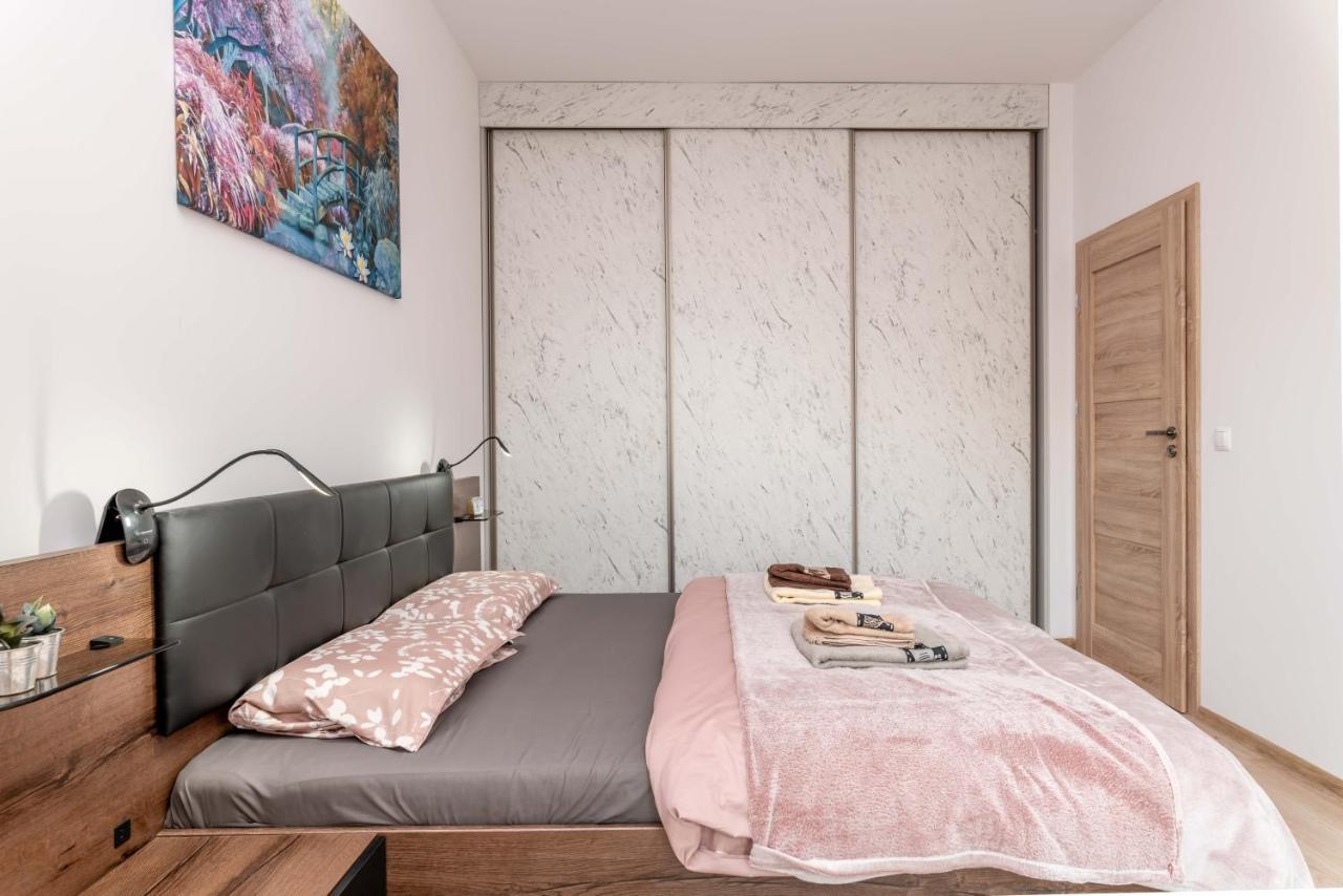 브로츠와프 Apartwro - Apartament Przy Wyspie Slodowej, Garaz, Projektor, Rowery 아파트 외부 사진